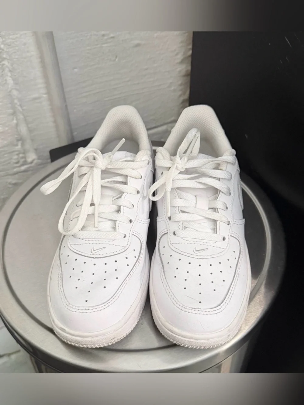 Classic Kids White Leather Sneakers - Low Top